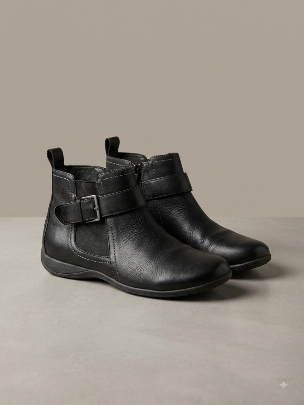Vionic Adrie Womens Ankle Boots Size 10 Black Leather Orthaheel Arch Support EUC